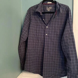 Old navy blue 100% cotton button down long sleeve men’s shirt fitted -XL